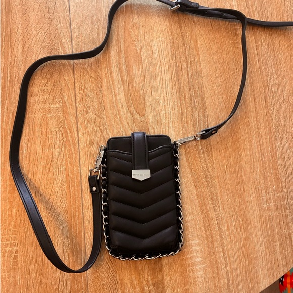 Steve Madden Handbags - Steve Madden Black Quilted Crossbody Bag